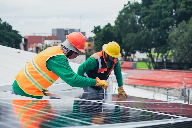 7 Benefits of Hiring a Professional Solar Contractor for Your Home